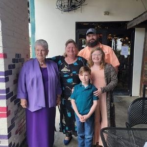 Meet your Posher, Deneen